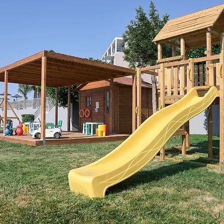 אתר נופש Michelangelo & 5*